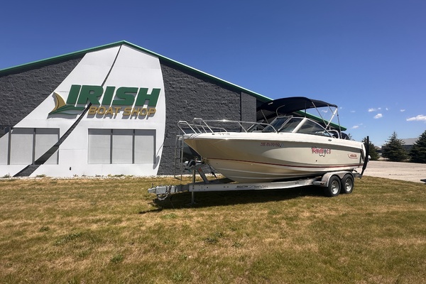 Paradocs 23ft Boston Whaler Yacht For Sale
