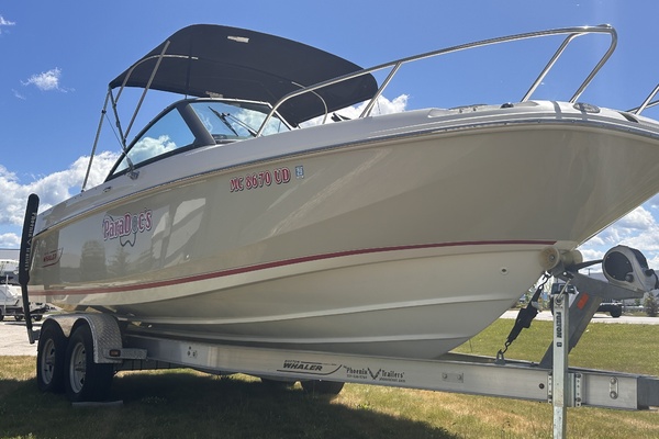 Paradocs 23ft Boston Whaler Yacht For Sale