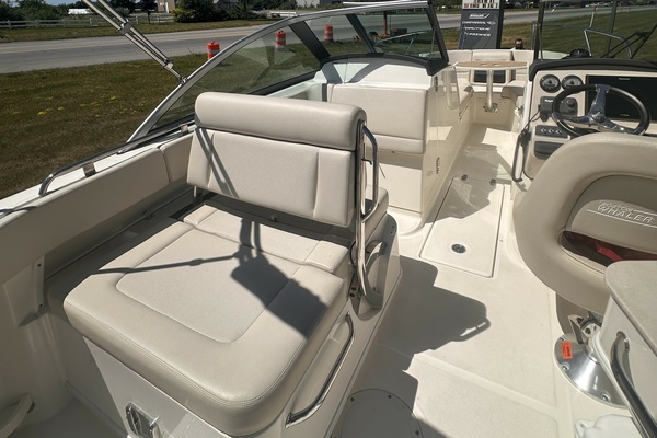Paradocs 23ft Boston Whaler Yacht For Sale