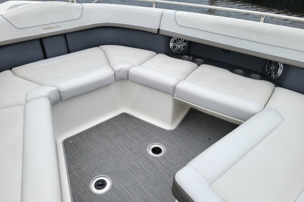 35ft Formula Yacht For Sale