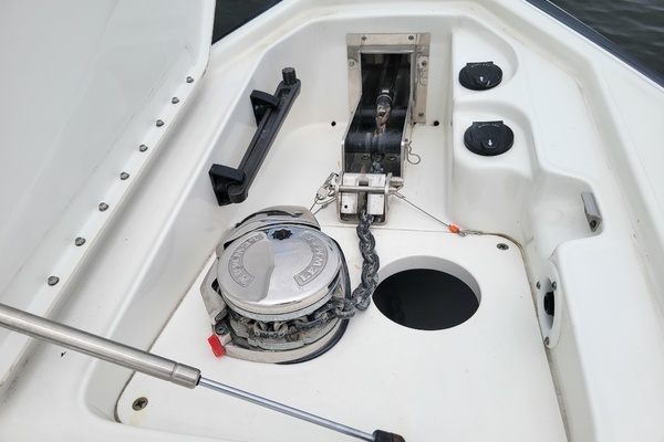 Formula 350 Crossover Bowrider Yacht For Sale