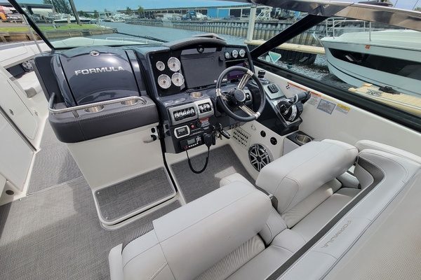 35ft Formula Yacht For Sale