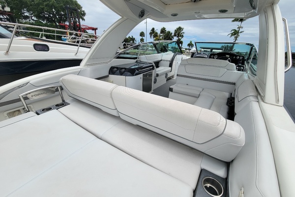 35ft Formula Yacht For Sale