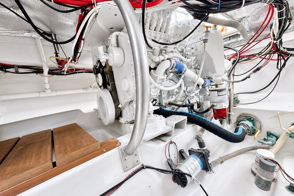 Sidejob 33ft L amp H Yacht For Sale