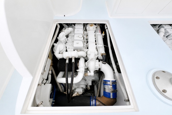 Sidejob 33ft L amp H Yacht For Sale