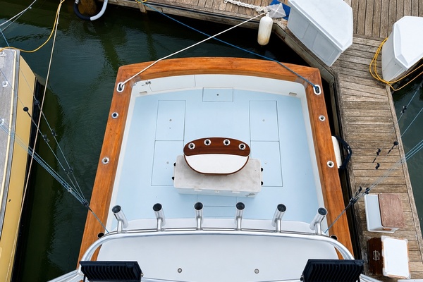 Sidejob 33ft L amp H Yacht For Sale