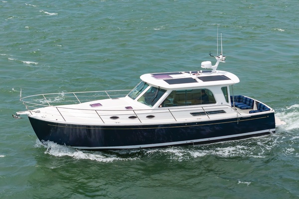 ORIENTE 37ft Back Cove Yacht For Sale