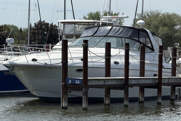 Photo of the 2001 Cruisers Yachts 3780 Express "Cloud Nine"
