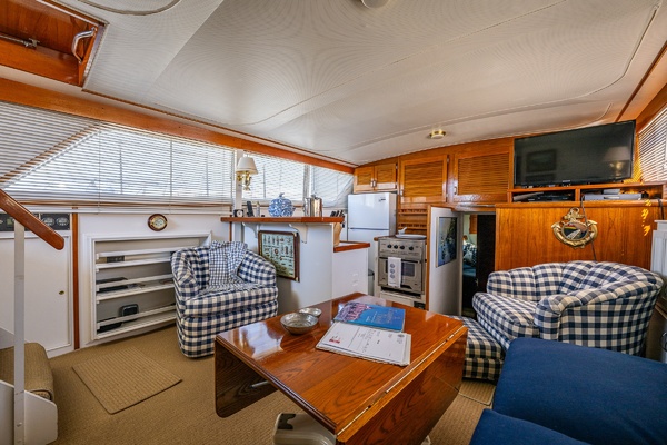 Moretoise III 41ft Chris Craft Yacht For Sale