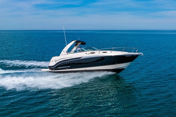 Photo of the 2016 Chaparral 290 Signature