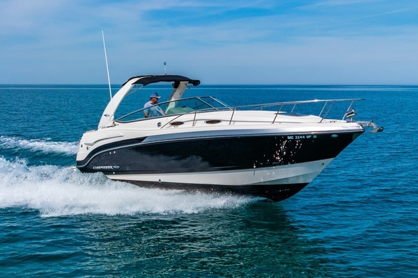 Photo of the 2016 Chaparral 290 Signature