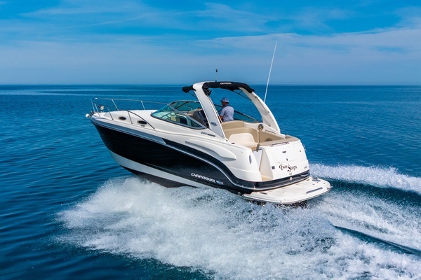 Photo of the 2016 Chaparral 290 Signature