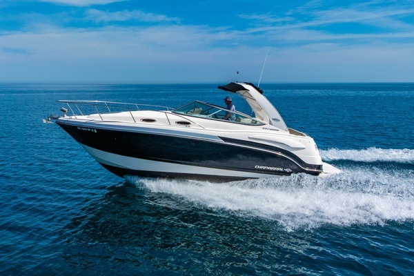 29-ft-Chaparral-2016-290 Signature- Michigan City Indiana United States  yacht for sale