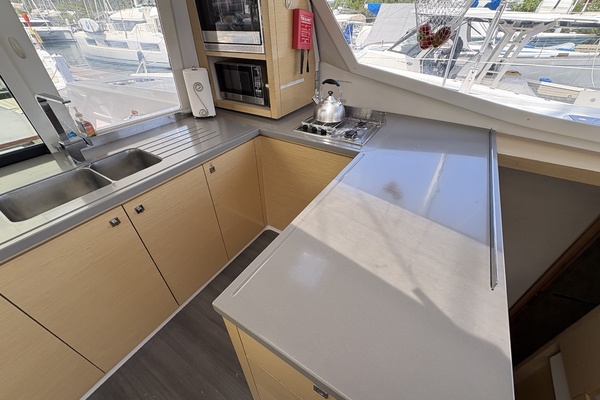 Ohana 44ft Fountaine Pajot Yacht For Sale