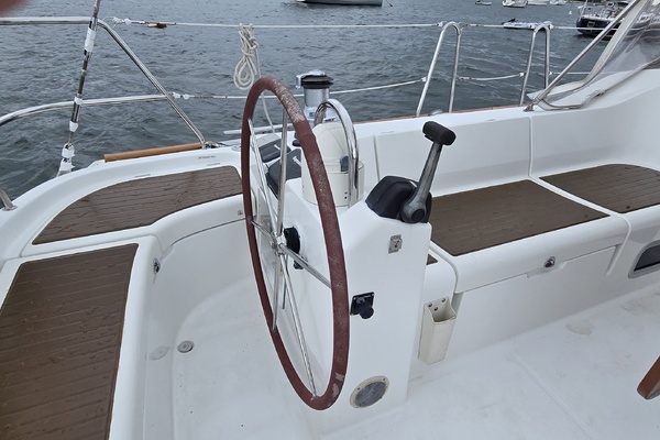 TASHTEGO 47ft Beneteau Yacht For Sale