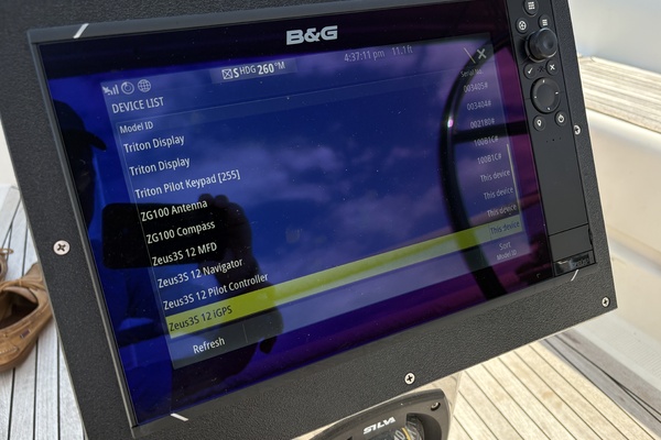 2014 Hanse 415 B&G Zues 12 plotter