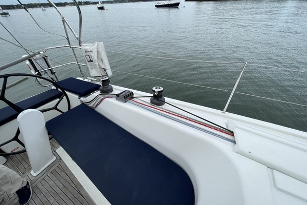 2014 Hanse 415 port cockpit seating