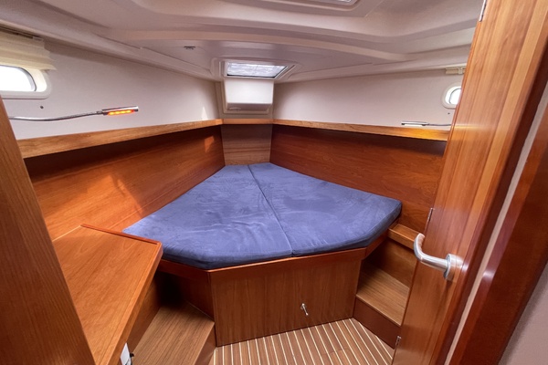 2014 Hanse 415 V-berth