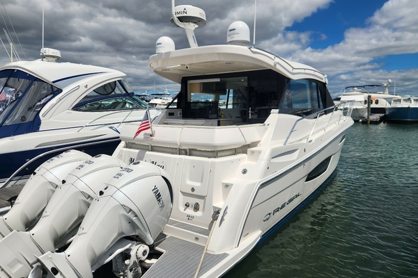 38ft Regal Yacht For Sale