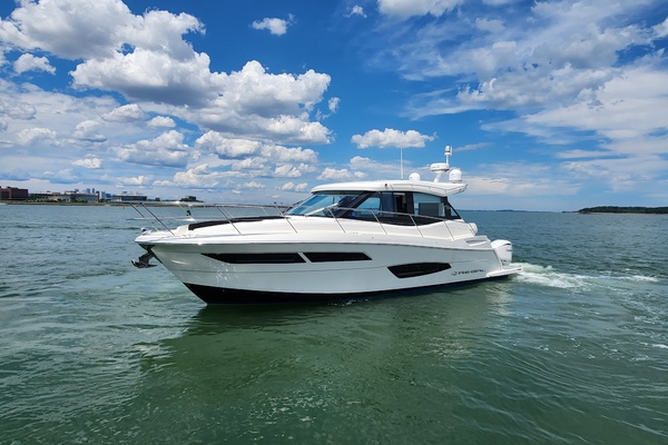 38ft Regal Yacht For Sale