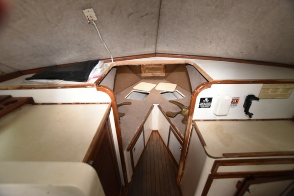 Photo of the 1981 Blackfin 32 Sportfisherman "Four-Gone"
