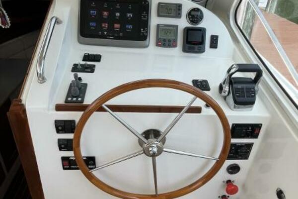 At Ease 34ft MJM Yacht For Sale