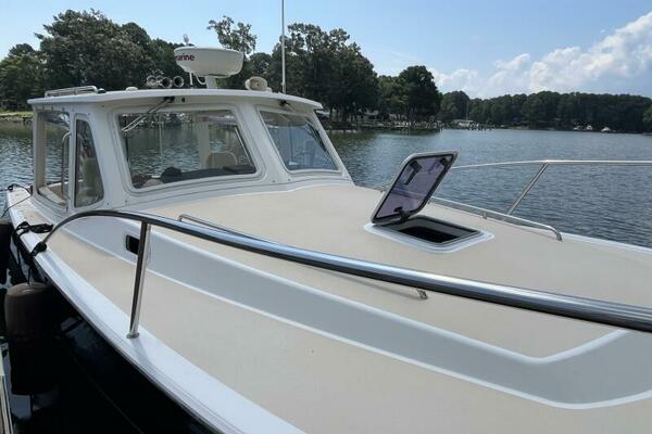 At Ease 34ft MJM Yacht For Sale
