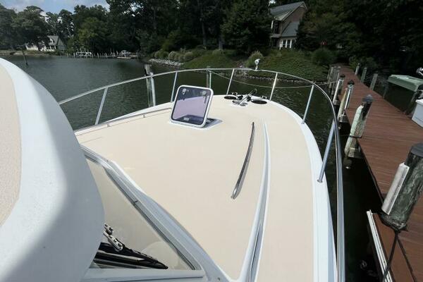 At Ease 34ft MJM Yacht For Sale