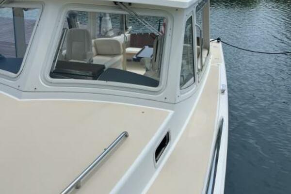 At Ease 34ft MJM Yacht For Sale