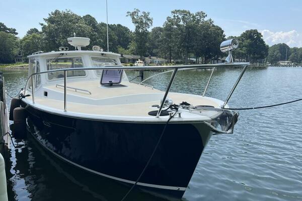 At Ease 34ft MJM Yacht For Sale