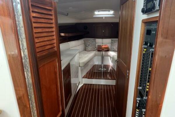 At Ease 34ft MJM Yacht For Sale