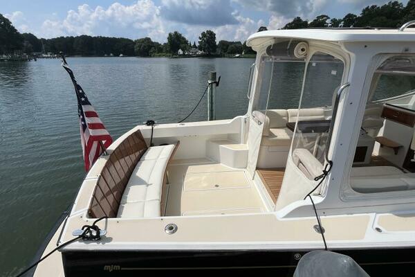 At Ease 34ft MJM Yacht For Sale