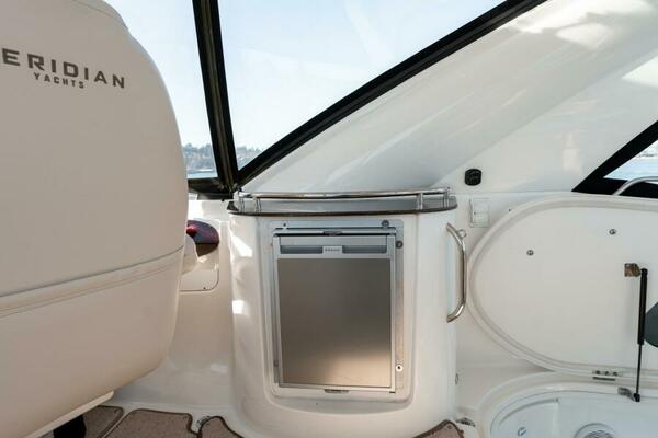 47ft Meridian Yacht For Sale