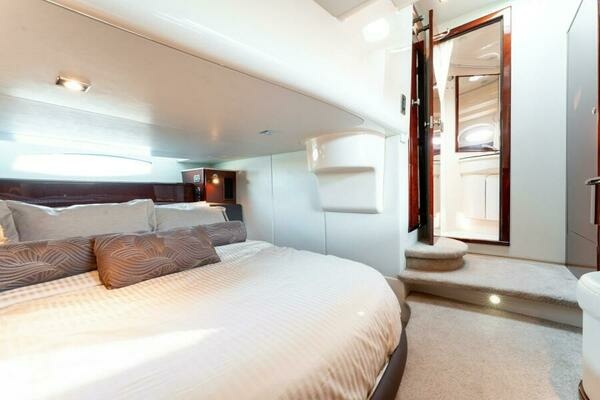 Meridian 441 Sedan Yacht For Sale