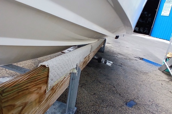 24ft Grady White Yacht For Sale