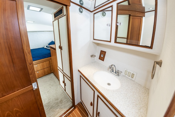 Natural  56ft Scarborough Yacht For Sale