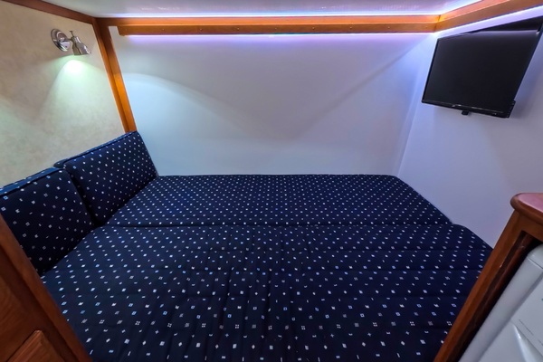 EAGLES NEST 48ft Sabre Yacht For Sale
