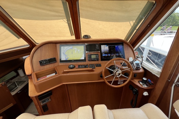 EAGLES NEST 48ft Sabre Yacht For Sale
