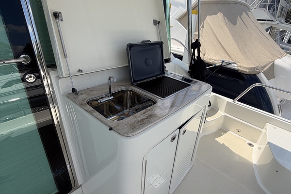 EAGLES NEST 48ft Sabre Yacht For Sale