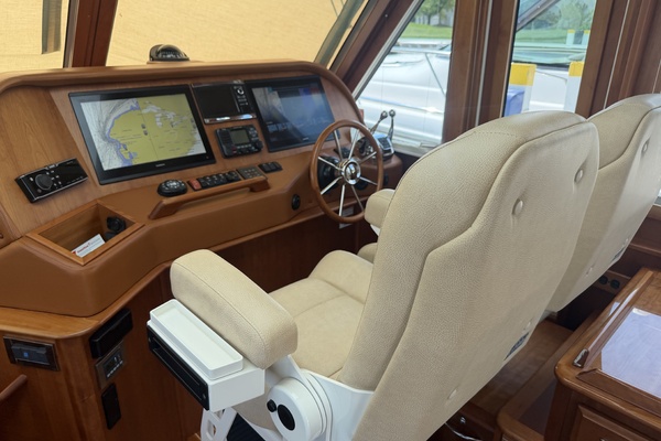 EAGLES NEST 48ft Sabre Yacht For Sale