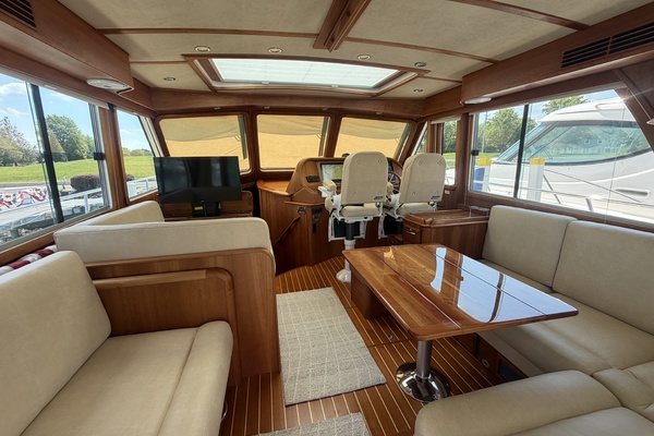 EAGLES NEST 48ft Sabre Yacht For Sale