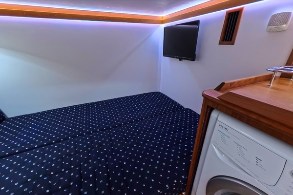 EAGLES NEST 48ft Sabre Yacht For Sale