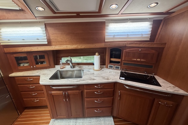 EAGLES NEST 48ft Sabre Yacht For Sale