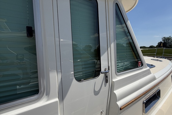 EAGLES NEST 48ft Sabre Yacht For Sale