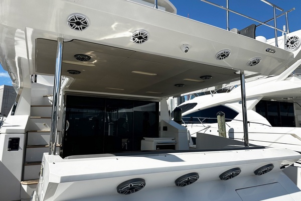 66ft Azimut Yacht For Sale
