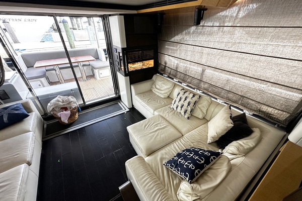 66ft Azimut Yacht For Sale