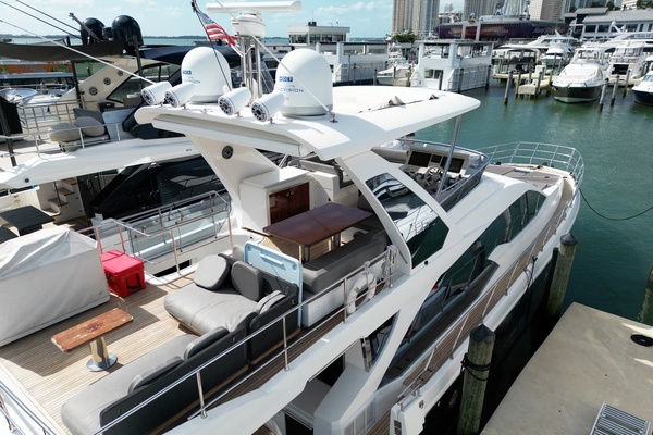 66ft Azimut Yacht For Sale