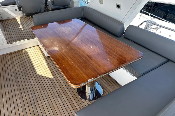 66ft Azimut Yacht For Sale