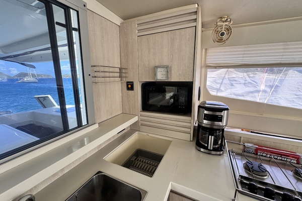 Coco 48ft Leopard Yacht For Sale