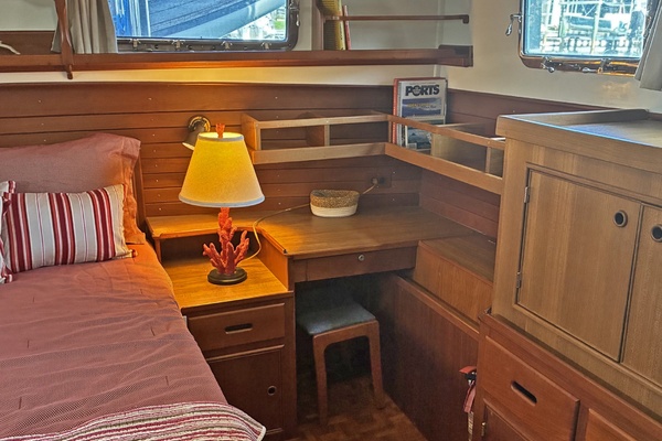 Crustacean 42ft Grand Banks Yacht For Sale